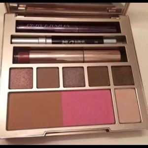 NEW URBAN DECAY NAKED ON THE RUN PALETTE
